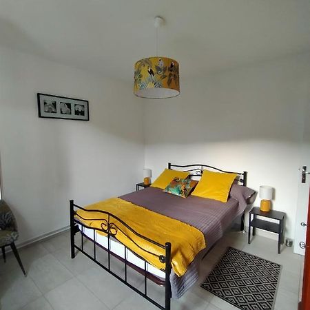 Le Citronnier Apartment ลามาลูส์-เลส์-แบ็งส์ ภายนอก รูปภาพ